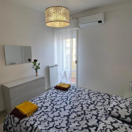 La Casa Di Carla - Vista Mare Con Terrazza A 50m Dalla